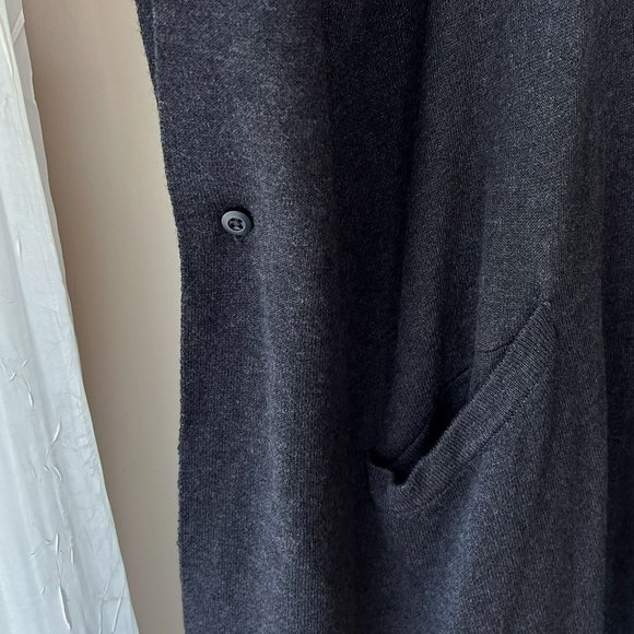 Lululemon Charcoal Grey After Asana Wrap - Picture 4 of 14